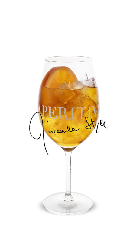 Aperitivo Nonino Giannola Style è uno spritz con l'Amaro Nonino o meglio, è il modo preferito di degustare l'Amaro della nostra Regina della Grappa!